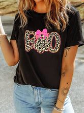HALLOWEEN Women's Leopard Ghost 'Boo' Round Neck T-Shirt