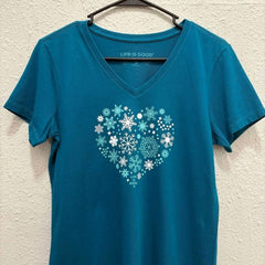 Women's Life Is Good Crusher Snowflake Heart T-Shirt CHRISTMAS