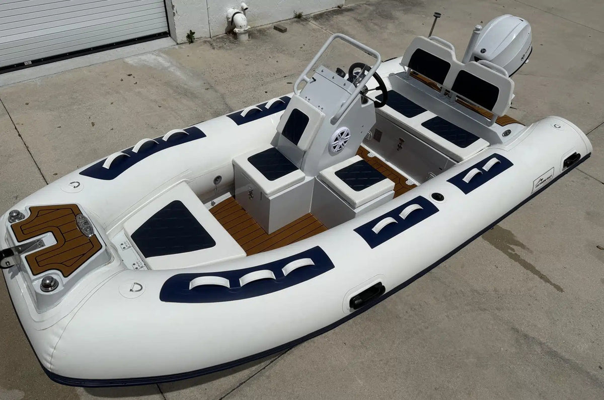 East Marine Boats Elite 390