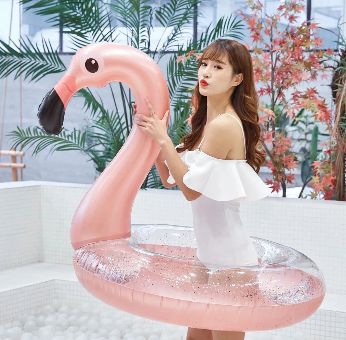 LuxuryLifeWay Inflatable Flamingo Swimming Ring