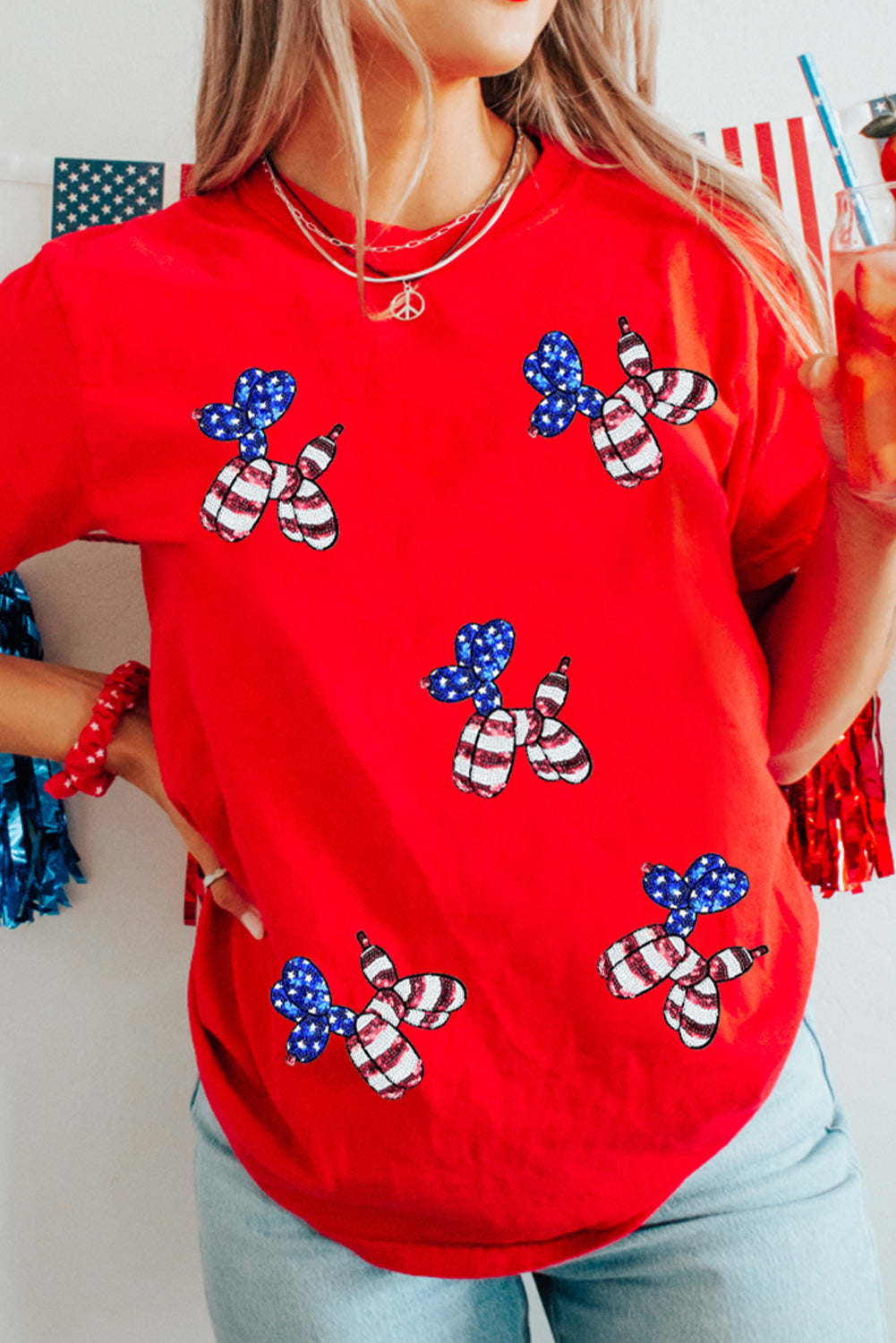 Women's Patriotic Balloon Puppy Sequin Graphic Crewneck T-Shirt - Size M